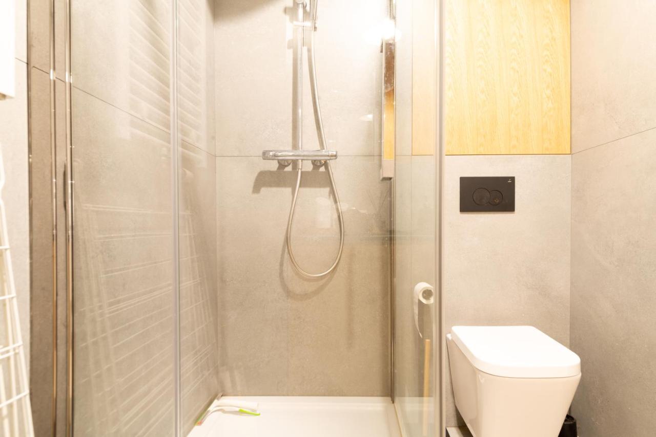 Wilda 30a Self Check-in Apartment *